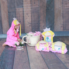 Load image into Gallery viewer, bata de toalla para niña bebe rosa y lila
