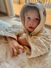 Load image into Gallery viewer, Bear hooded bathrobe
